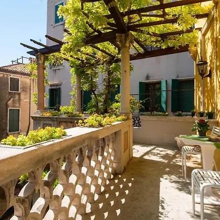 Ca' Del Glicine Apartment